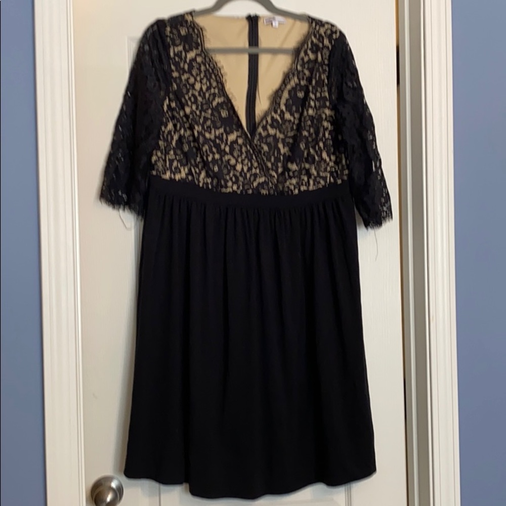 Maturity black lace dress